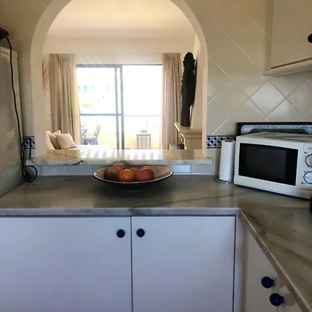 Charming House In With Shared Pool Nyaraló Alvor