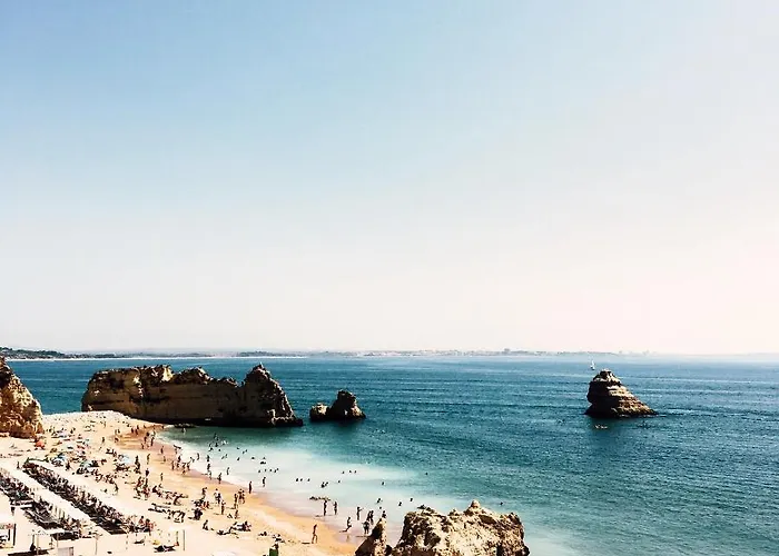 Charming House In With Shared Pool Semesterbostad