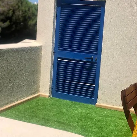 Charming House In With Shared Pool *